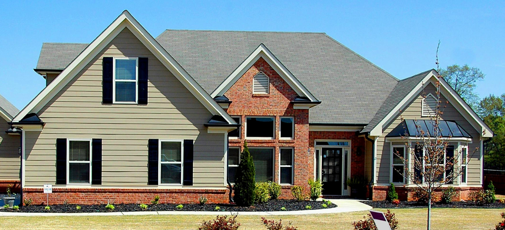 Mixed Materials Home Photo